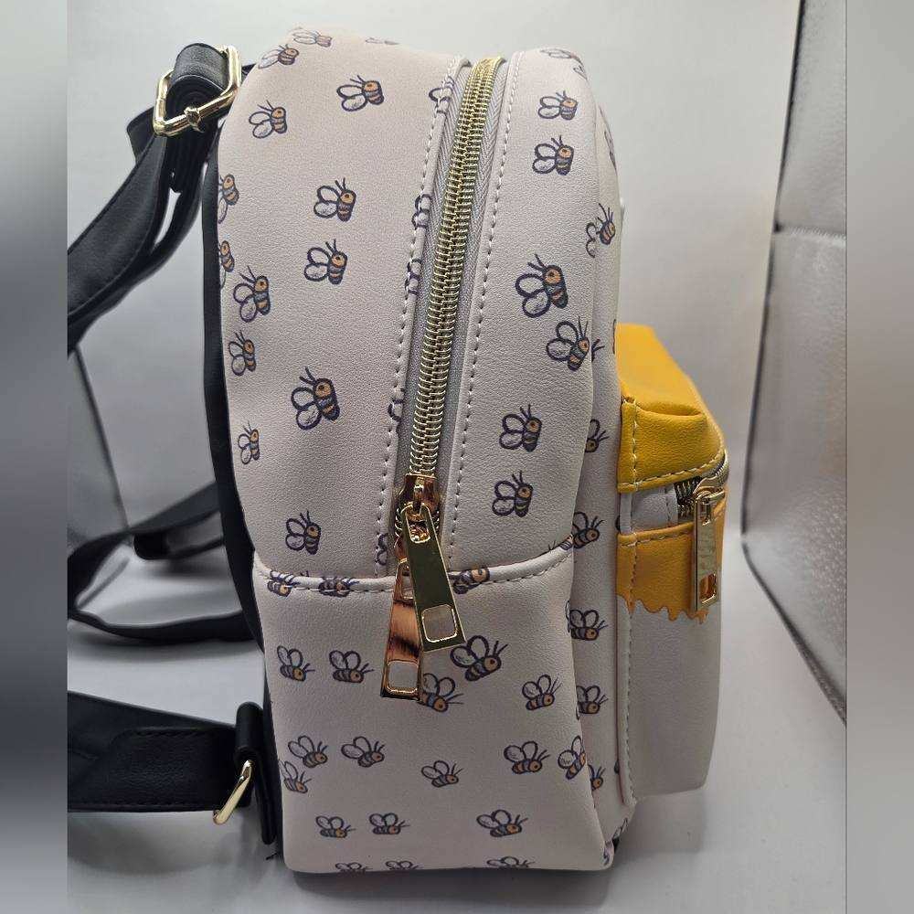 Loungfly Disney Winnie The Pooh Bees And Honey Mini Backpack EUC - Picture 4 of 8